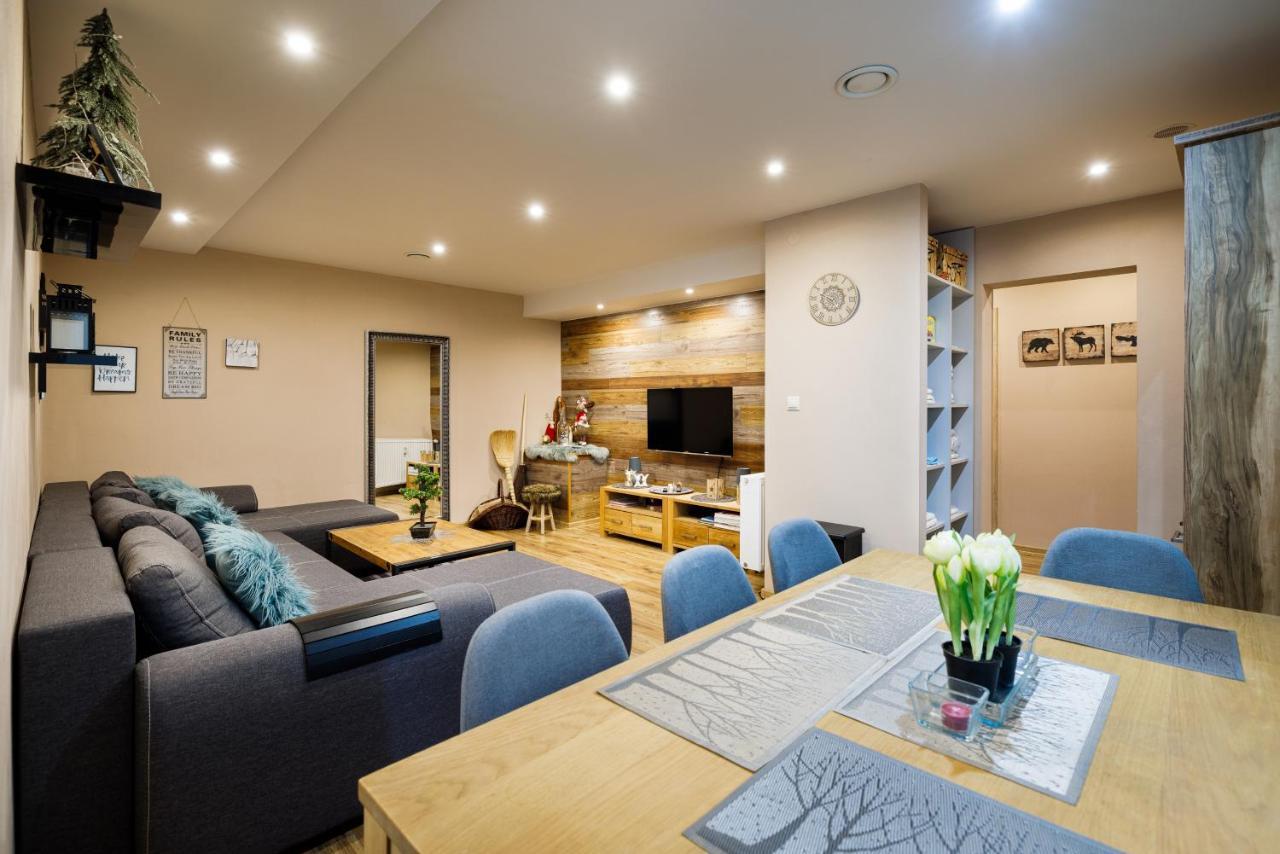 Apartman Nosek โดโนวาลี ภายนอก รูปภาพ