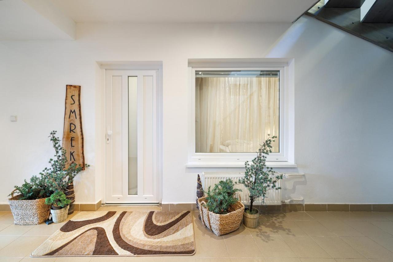 Apartman Nosek โดโนวาลี ภายนอก รูปภาพ