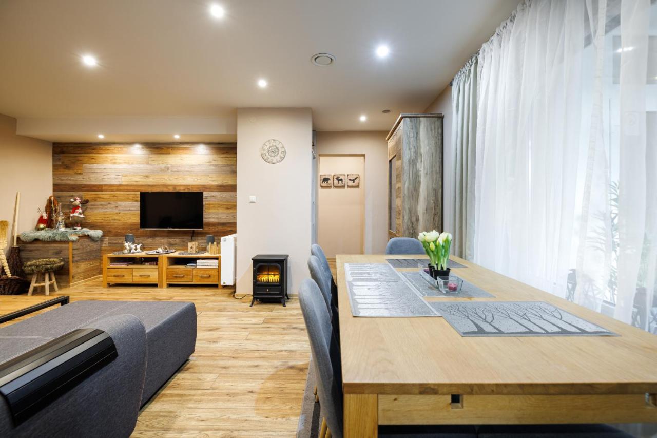 Apartman Nosek โดโนวาลี ภายนอก รูปภาพ