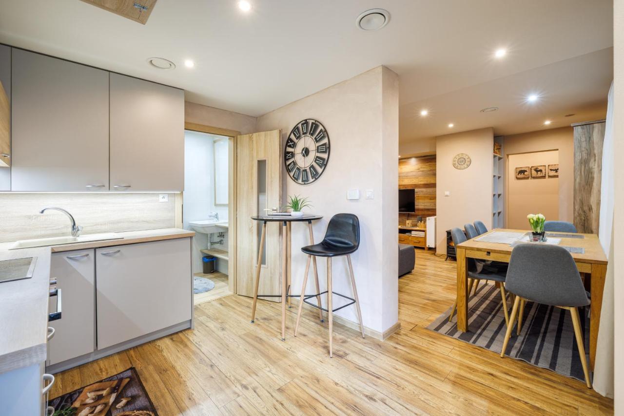 Apartman Nosek โดโนวาลี ภายนอก รูปภาพ