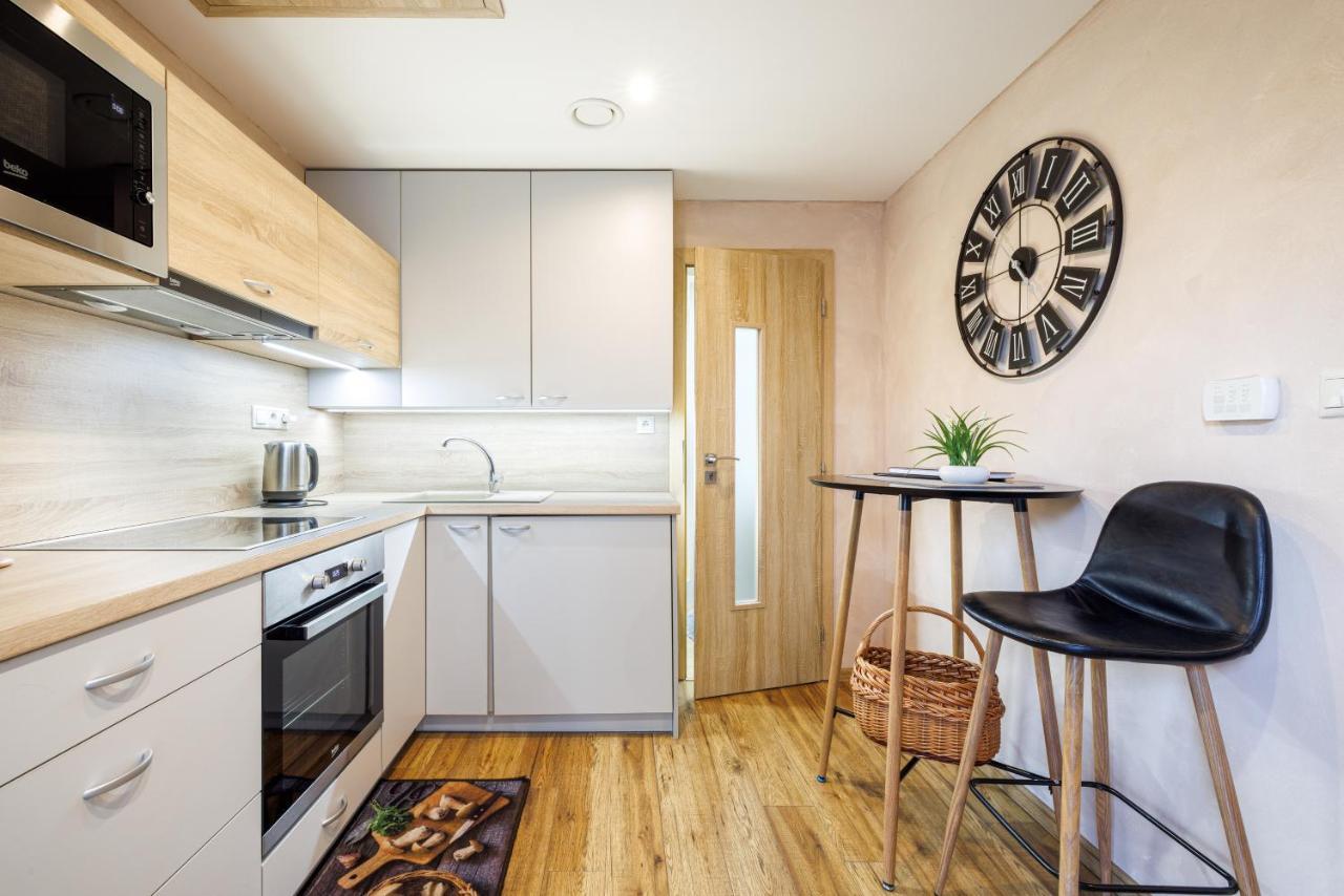 Apartman Nosek โดโนวาลี ภายนอก รูปภาพ